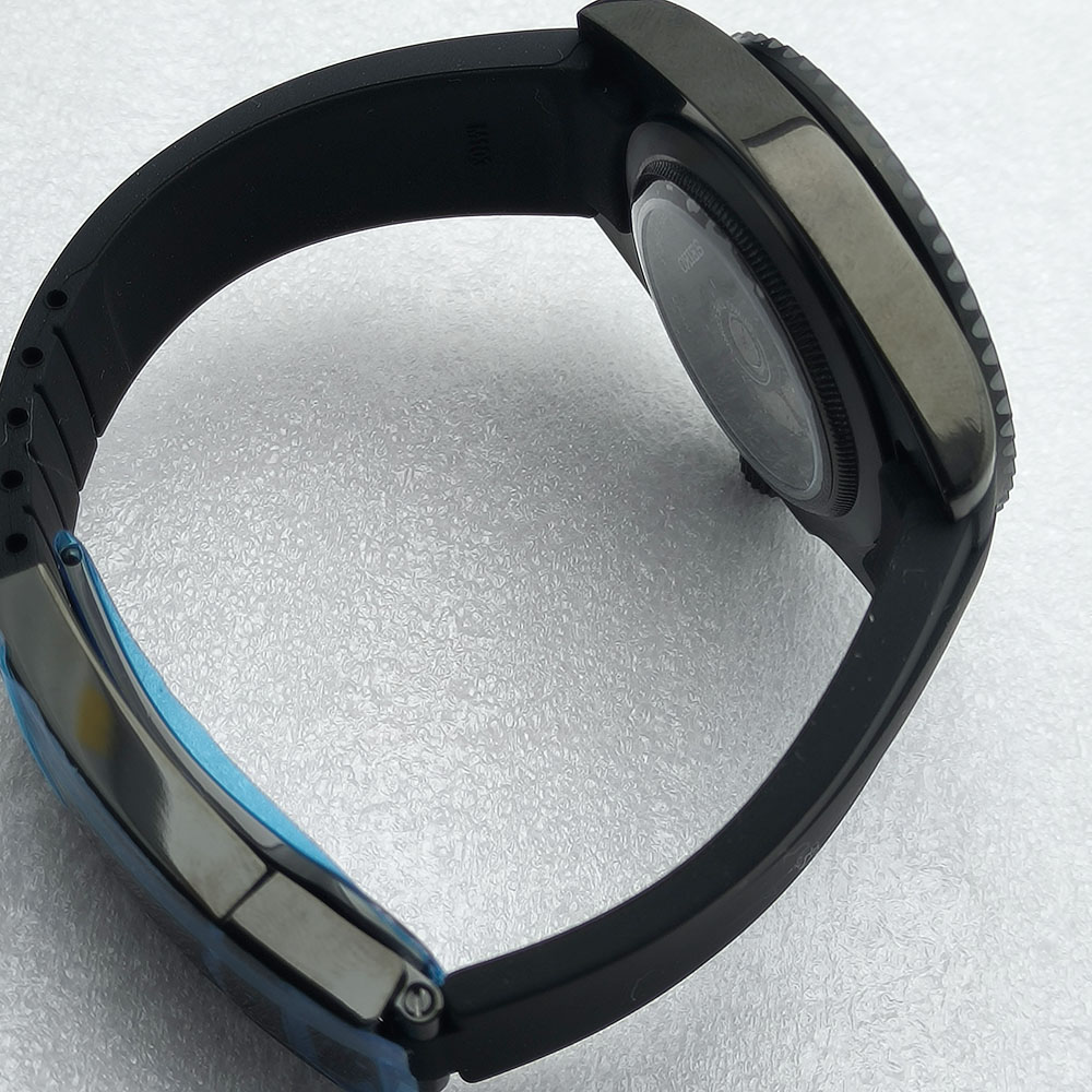 40 مللي متر NH36 ساعة رجالية س - مراجعة Stainless Bracelet Diver وسعره