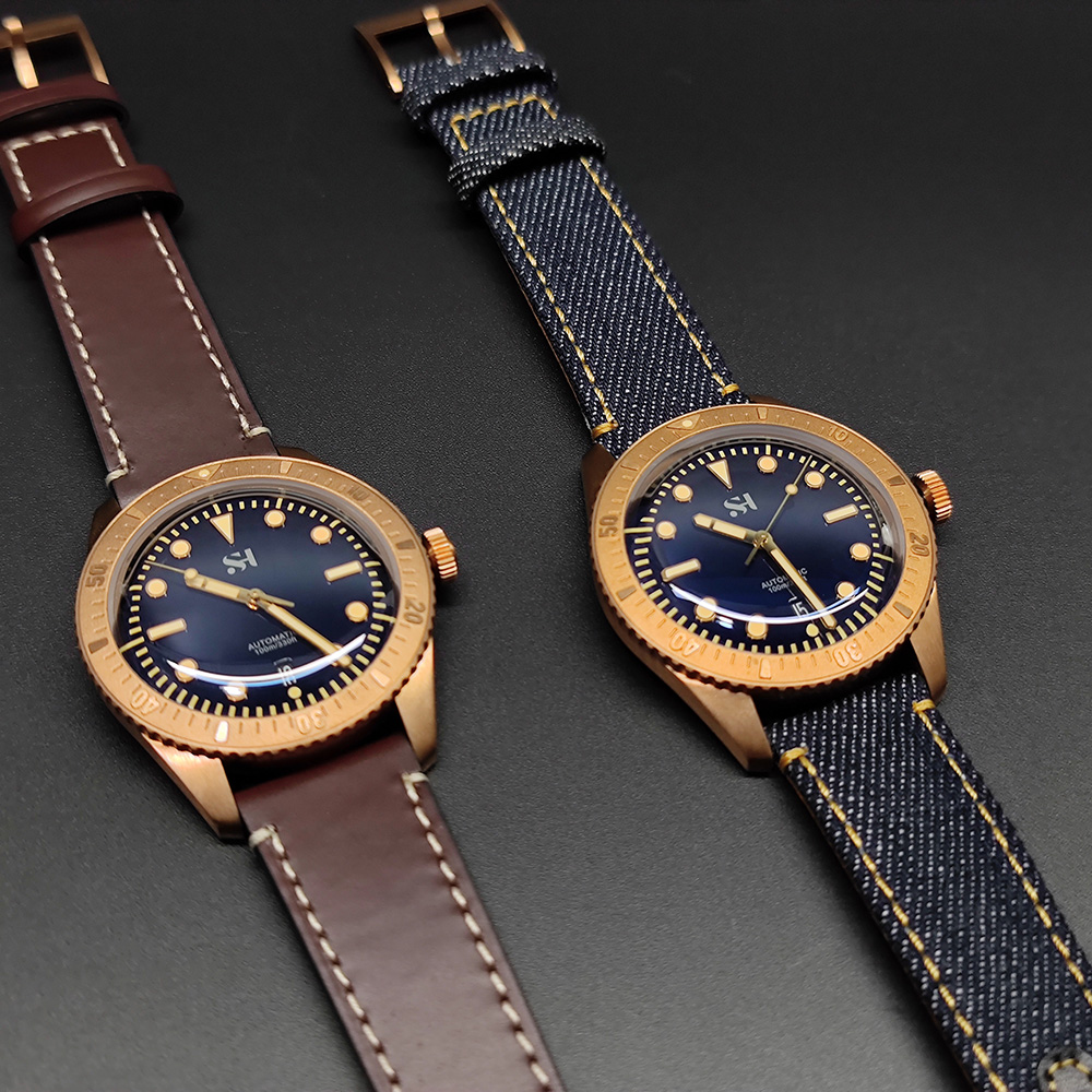ساعة ميكانيكية برونزية للرجال  - مراجعة Canvas Strap Watch وسعره
