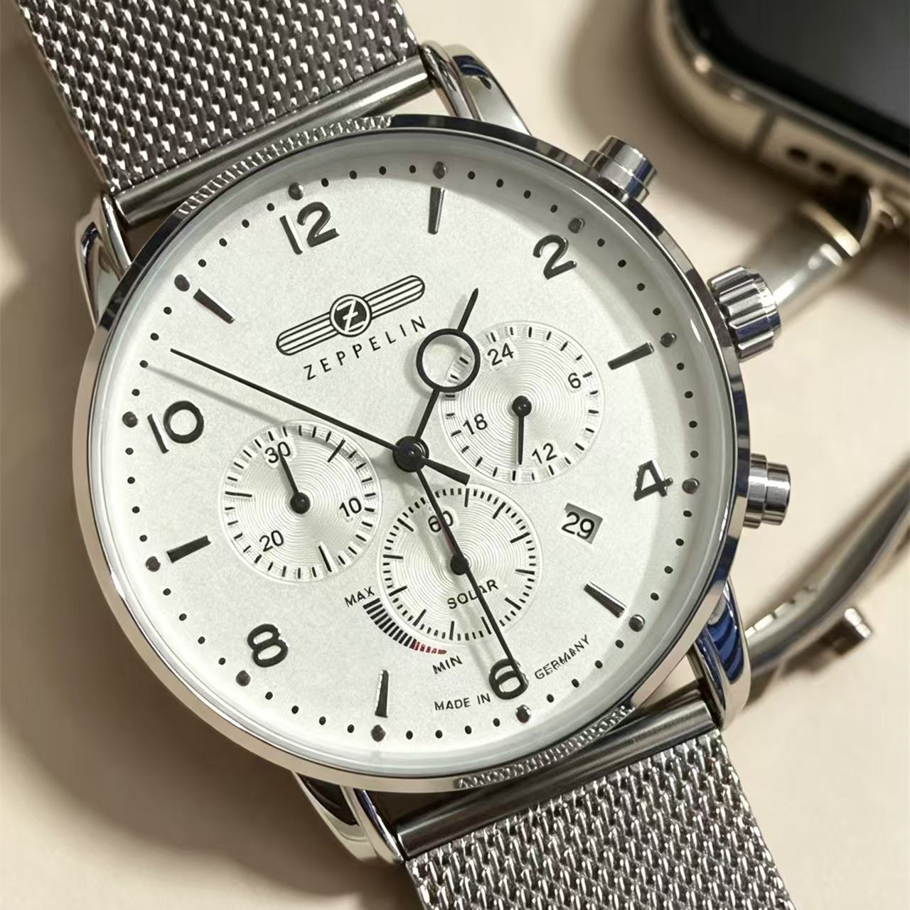 ساعة زيبيلين إيرشيب أوتوماتيكي - مراجعة Leather Watch Band Men وسعره