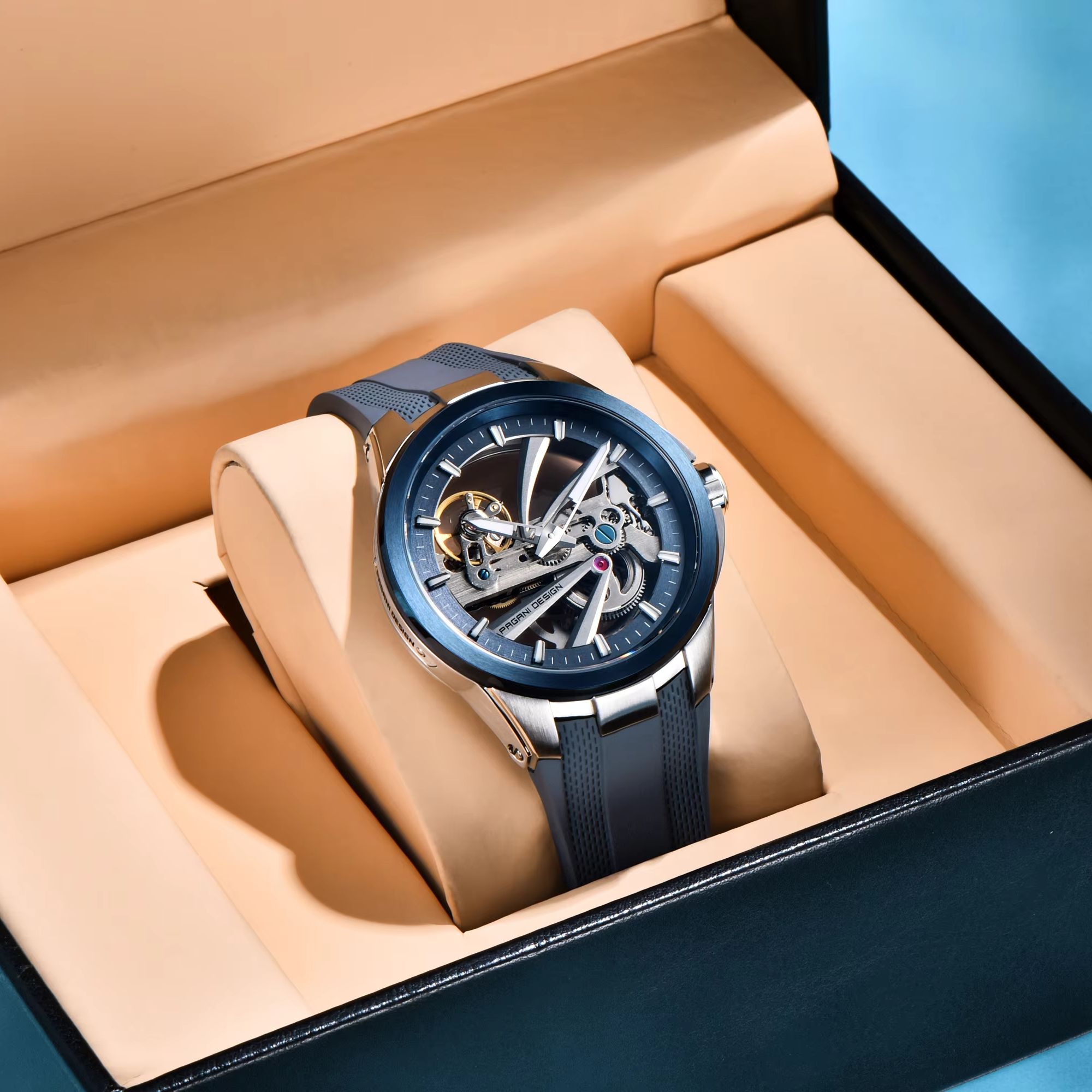 ساعة رجالية ميكانيكية عصرية من - مراجعة Rubber Strap Diver وسعره